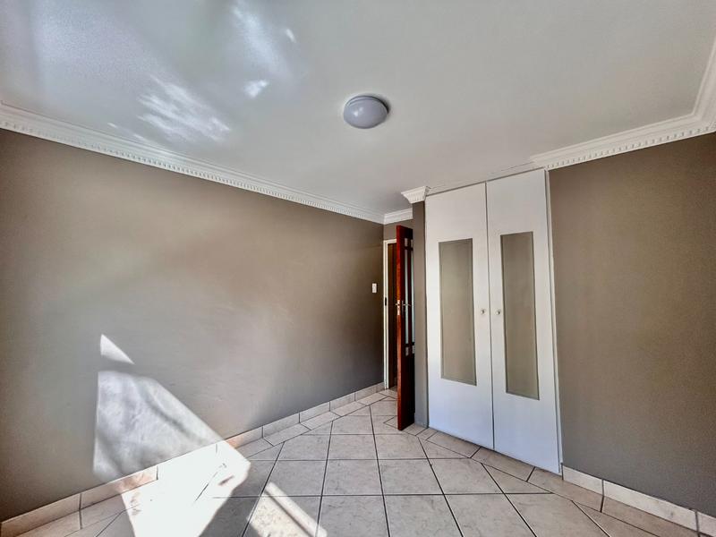 To Let 2 Bedroom Property for Rent in Kosmos North West